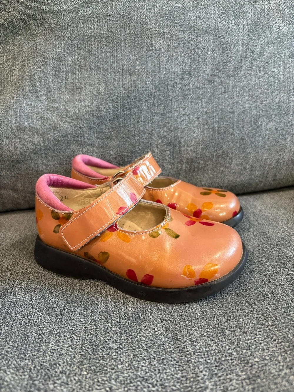 Girls' Peach Floral Mary Jane Dress Shoes with Strap